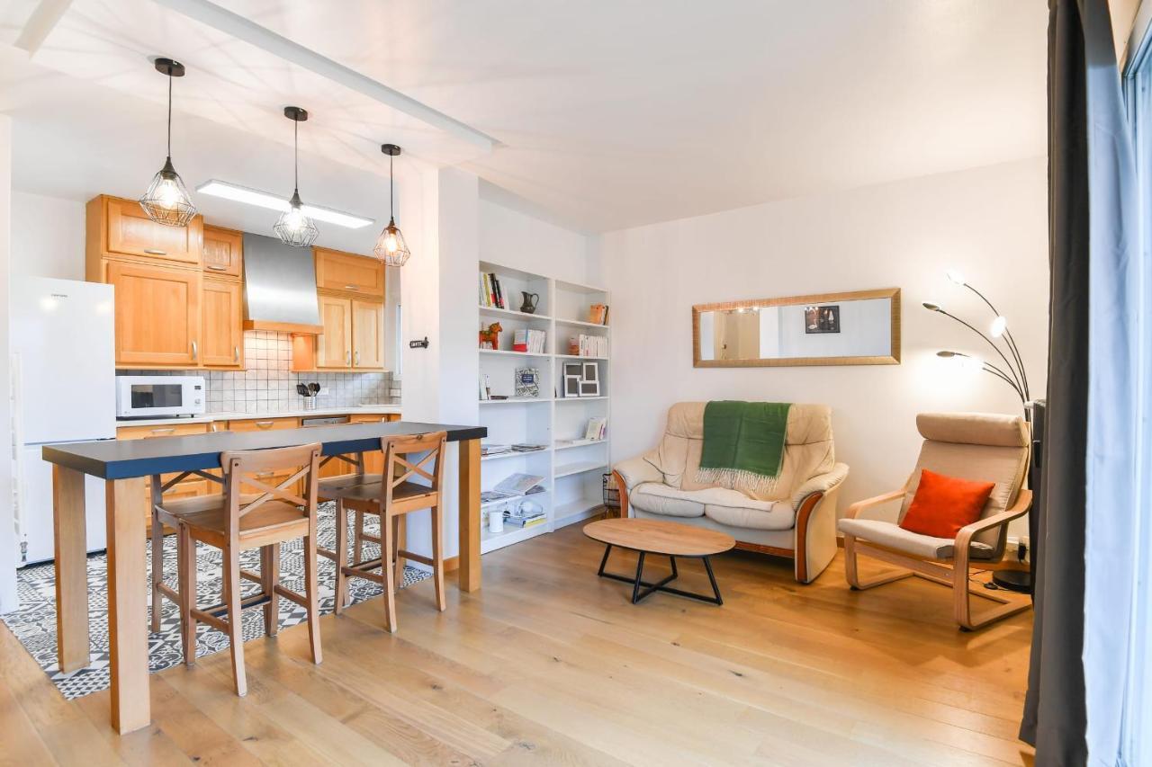 Nice Apartment With Balcony Very Close To The City Center อานซี ภายนอก รูปภาพ