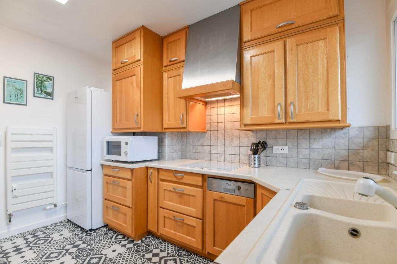 Nice Apartment With Balcony Very Close To The City Center อานซี ภายนอก รูปภาพ