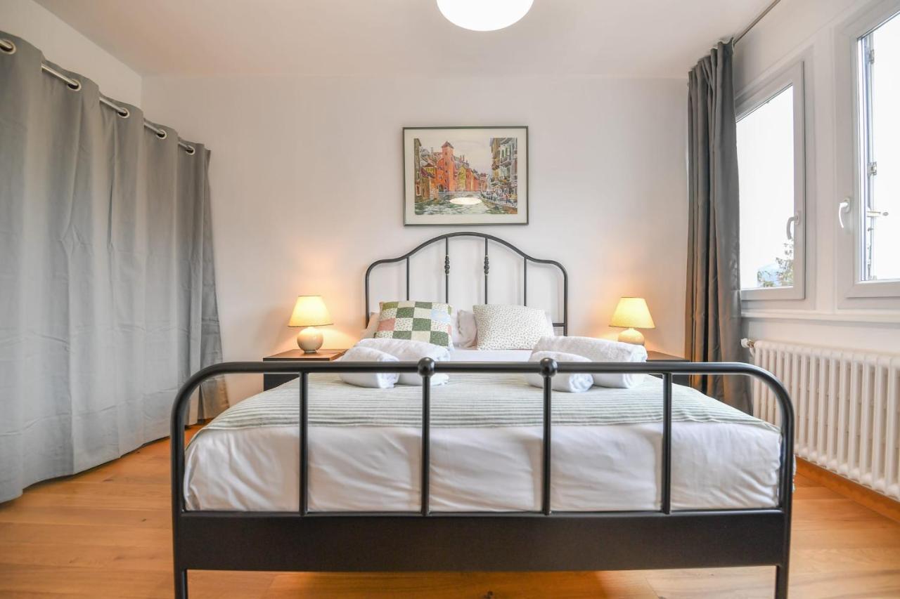 Nice Apartment With Balcony Very Close To The City Center อานซี ภายนอก รูปภาพ