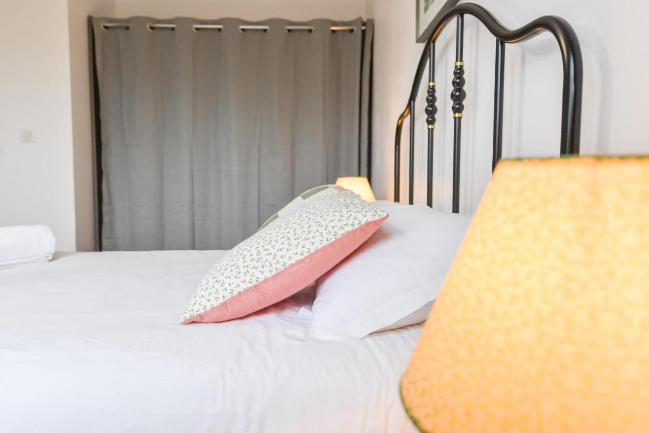 Nice Apartment With Balcony Very Close To The City Center อานซี ภายนอก รูปภาพ